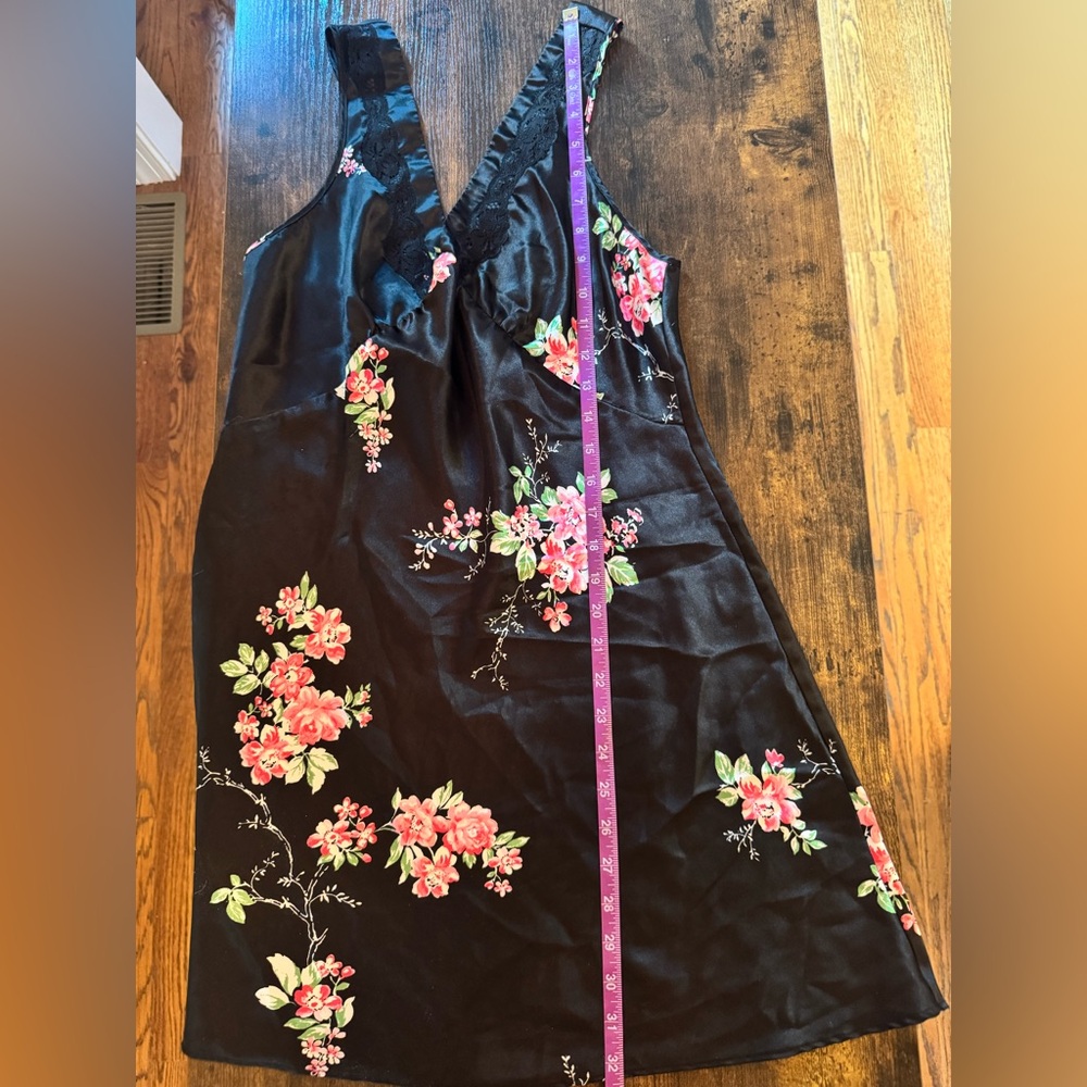 Jones New York Black Floral Satin Chemise Nightgown - Picture 13 of 15